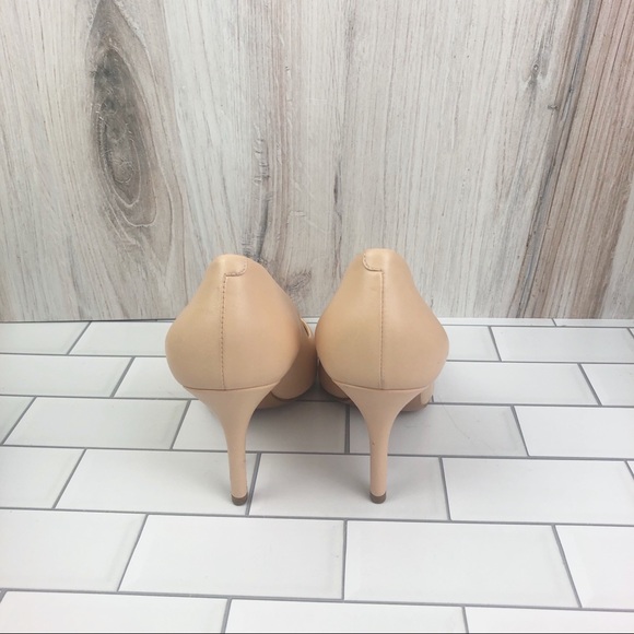 Celine Paris tan leather heels size 36 - Picture 2 of 9